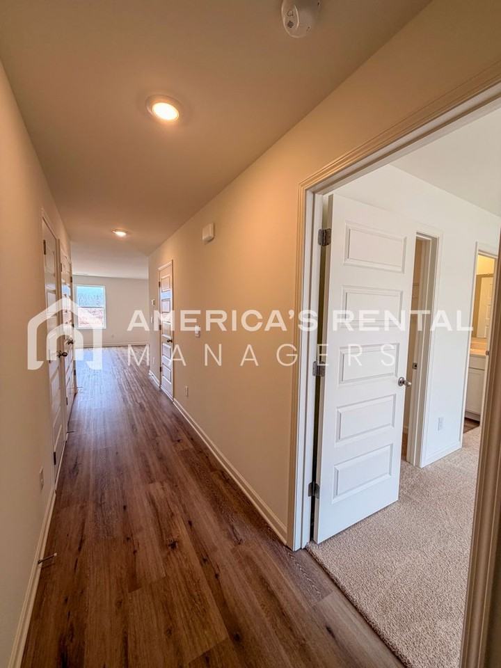 2127 Addison Way - Photo 5 of 30