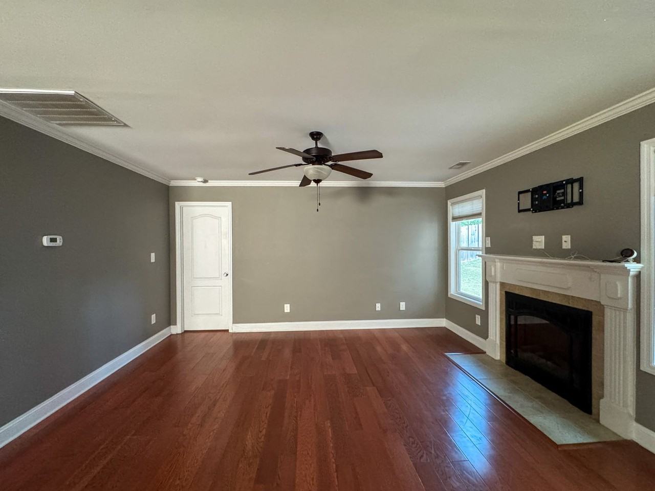 1656 Rock Creek Ln - Photo 7 of 23