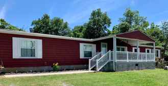 1006 Pleasure Rd - Photo 1 of 1