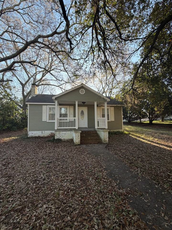 411 Johnston Dr - Photo 2 of 2