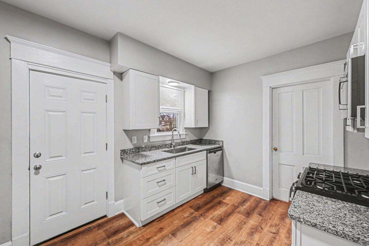 2009 Linden Ave - Photo 4 of 18