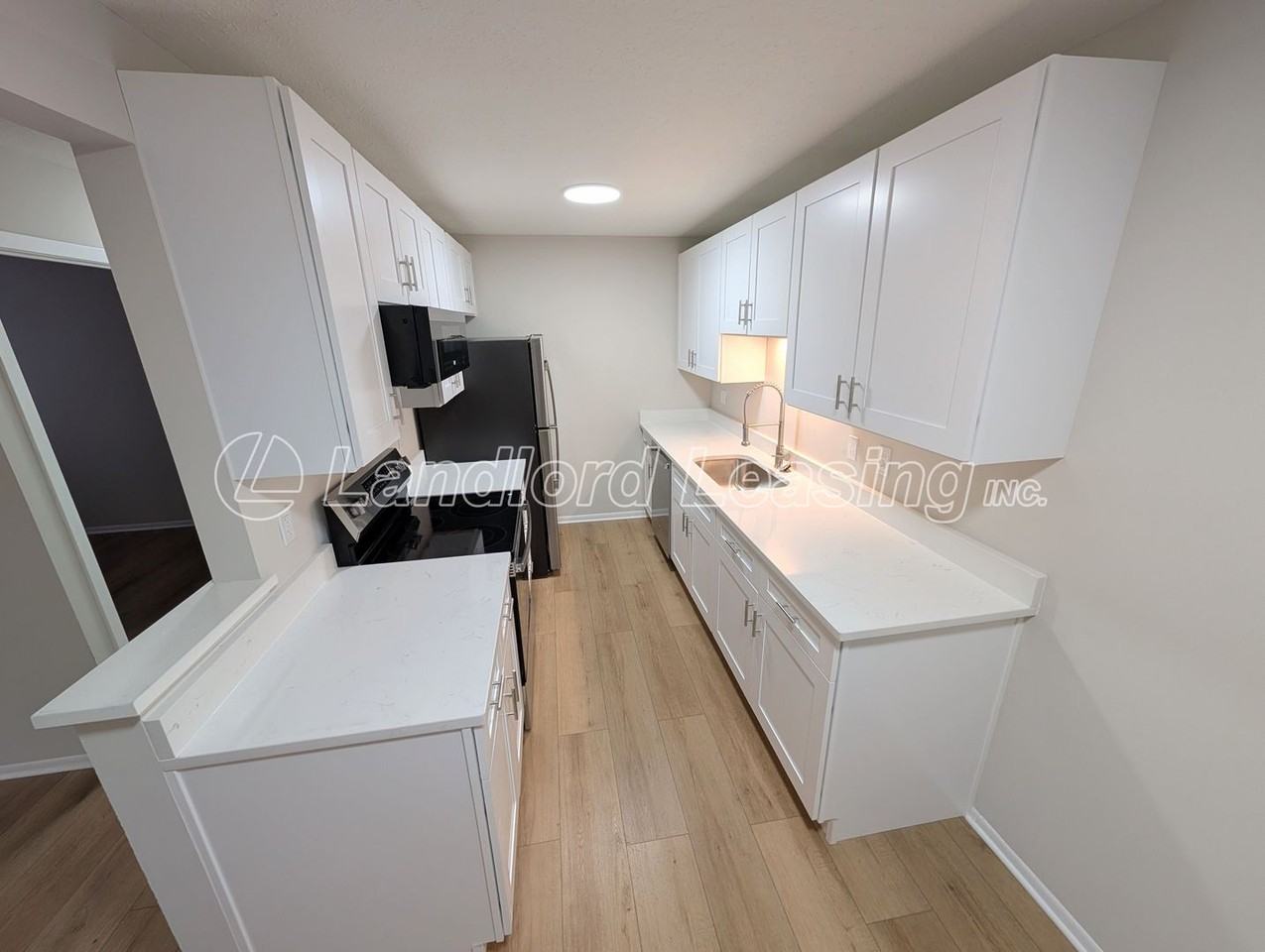 1660 Cedarwood Dr - Photo 5 of 17