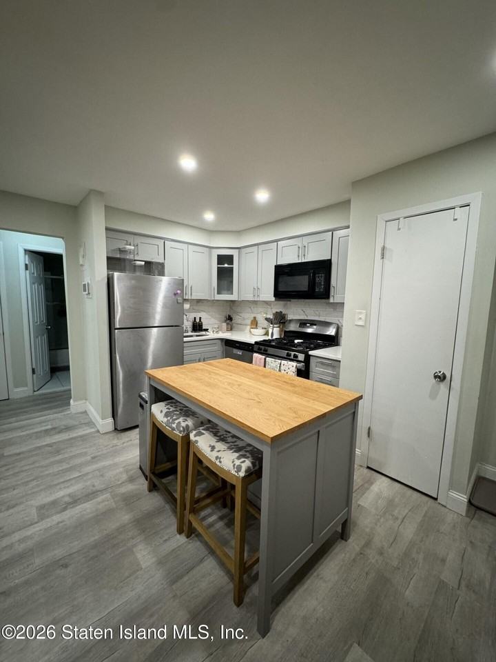 336 99th St Unit 1a - Photo 3 of 8