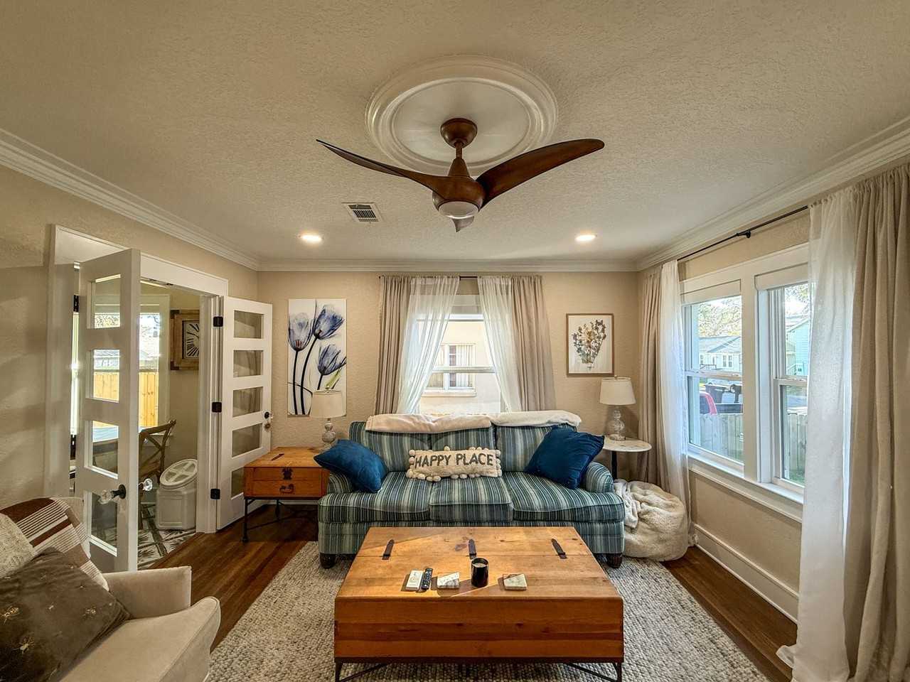 224 N M St - Photo 2 of 15