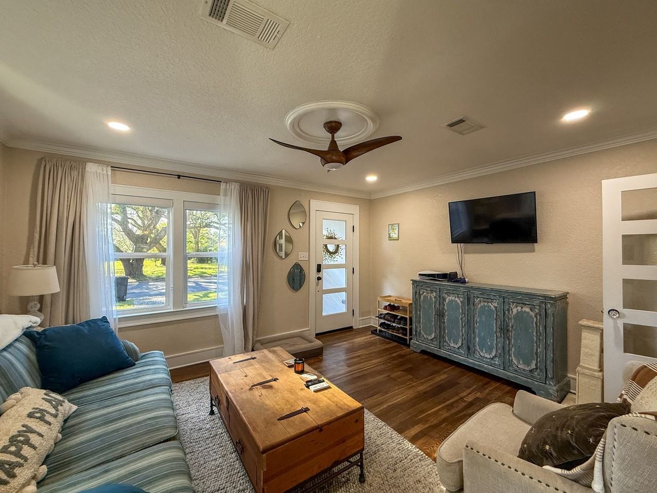 224 N M St - Photo 3 of 15