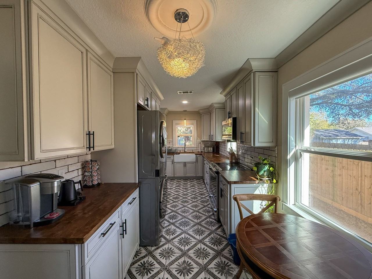 224 N M St - Photo 4 of 15