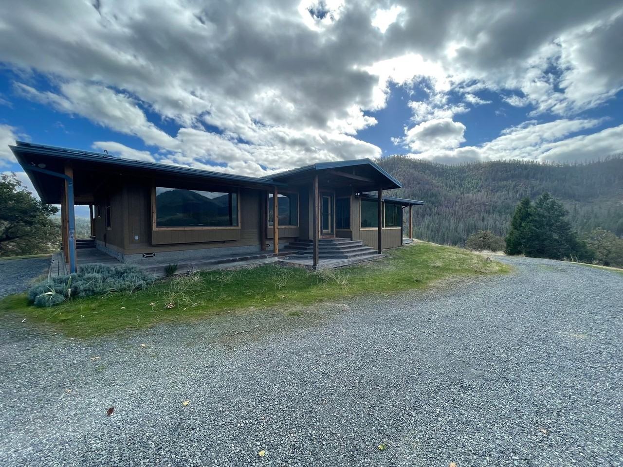 2103 Little Applegate Rd - Photo 3 of 42