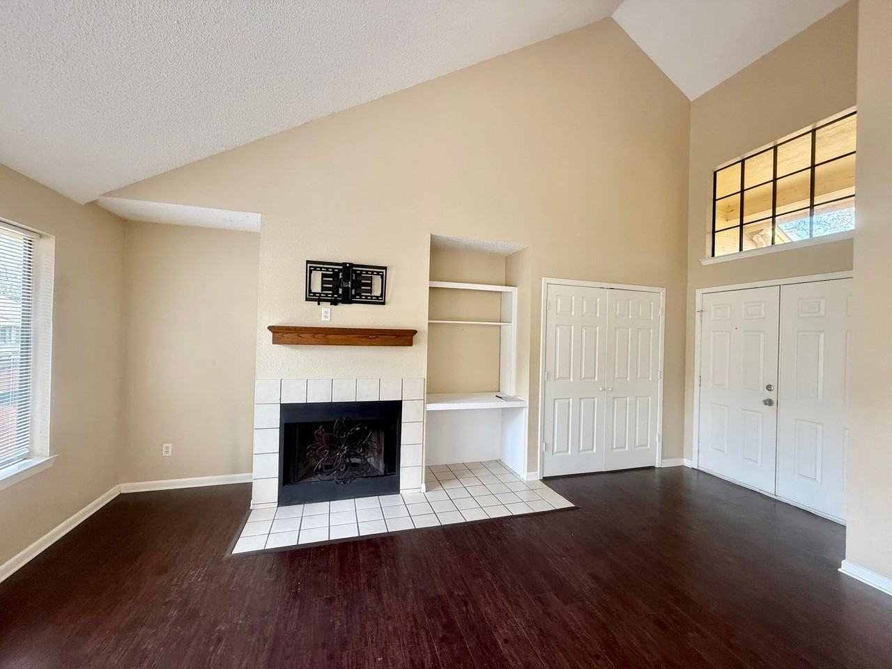 3748 Mill Creek Dr - Photo 3 of 18