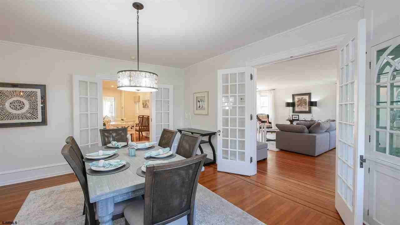 6104 Ventnor Ave - Photo 6 of 24