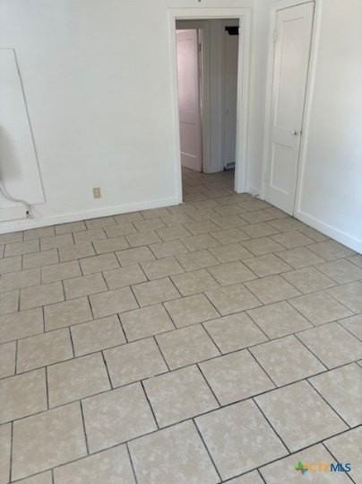 805 Kern Rd Unit 807 - Photo 4 of 4