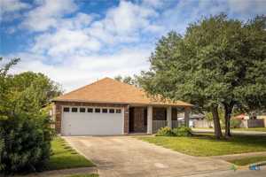 featured image of 777 Willow Xing