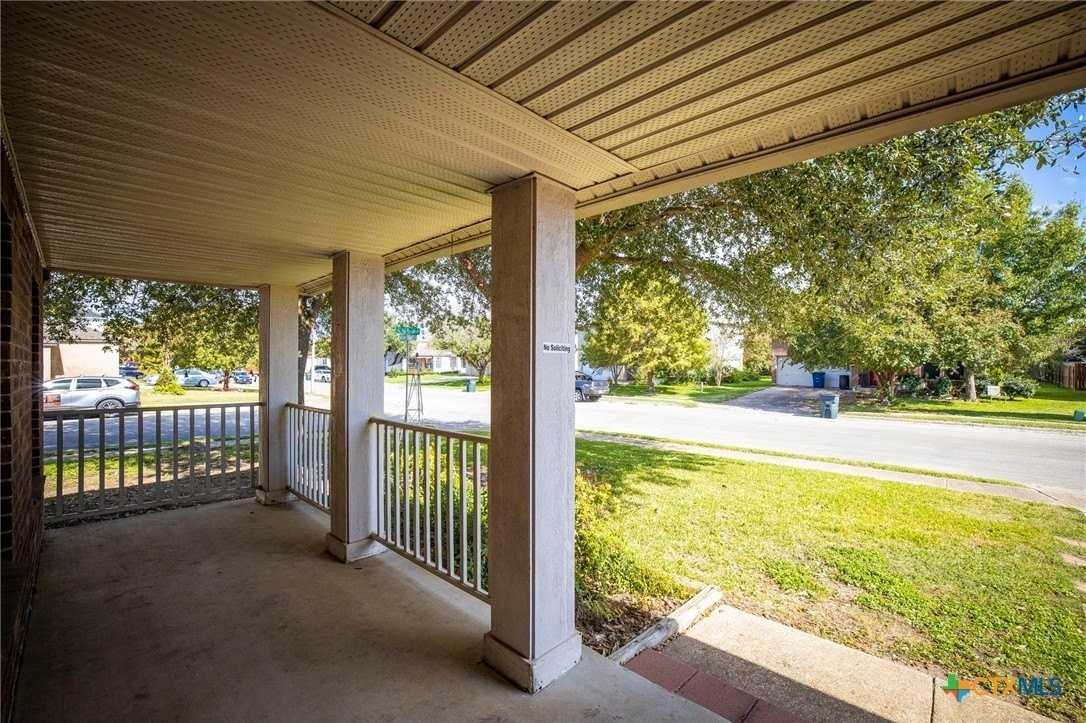 777 Willow Xing - Photo 6 of 30