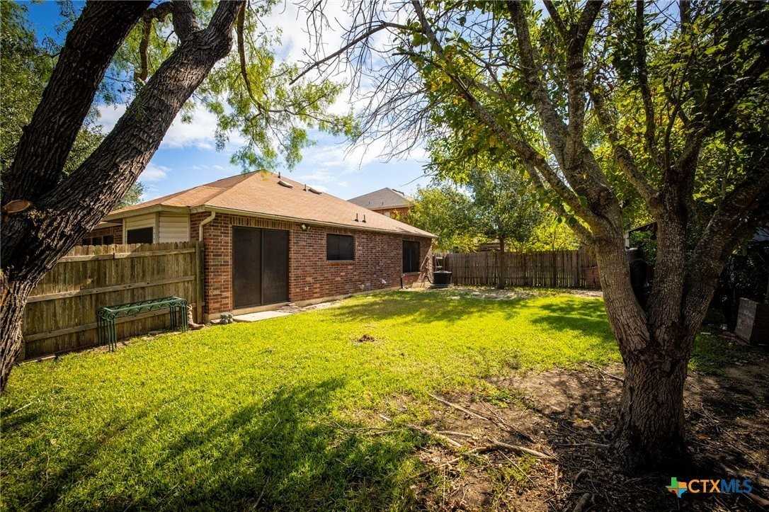 777 Willow Xing - Photo 7 of 30