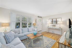featured image of 133 Carroll Ave