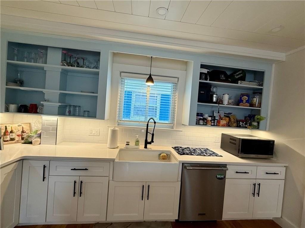 31 Slocum St - Photo 3 of 15