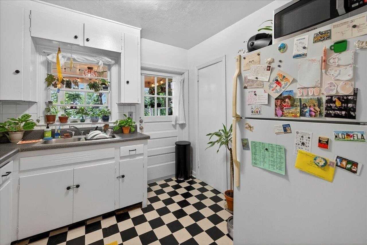 1454 S Gadsden St Unit 2 - Photo 6 of 14