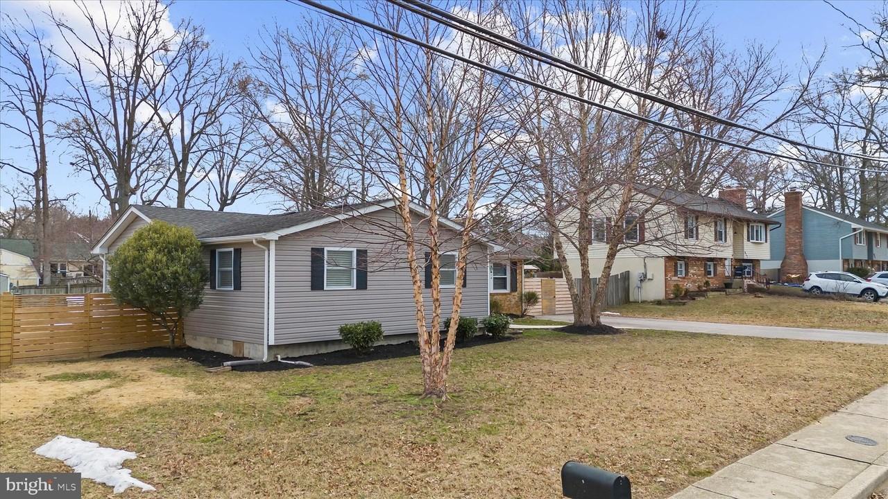 813 Mago Vista Rd - Photo 3 of 50