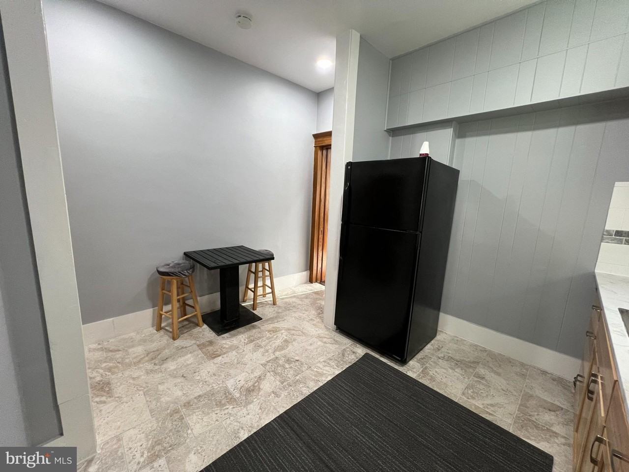 133 Virginia Ave #1 - Photo 5 of 11