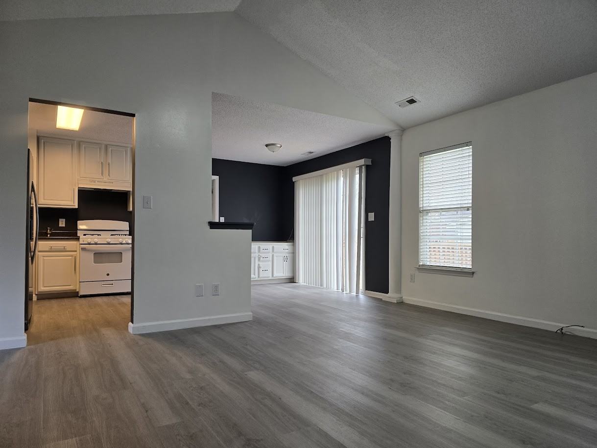 1142 Stallings Rd #1 - Photo 3 of 19