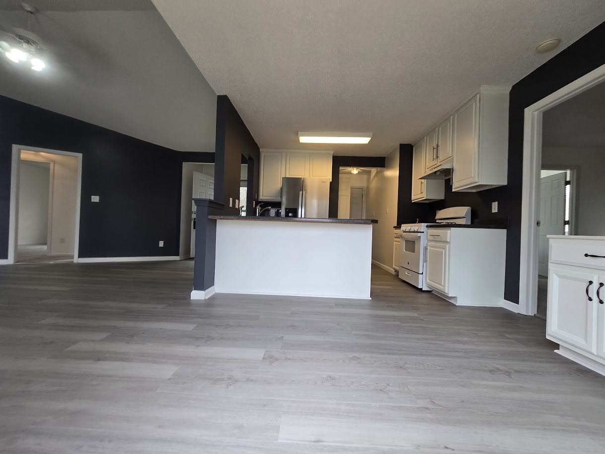 1142 Stallings Rd #1 - Photo 4 of 19