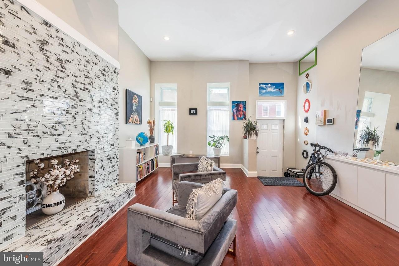 1929 Mcculloh St - Photo 5 of 39