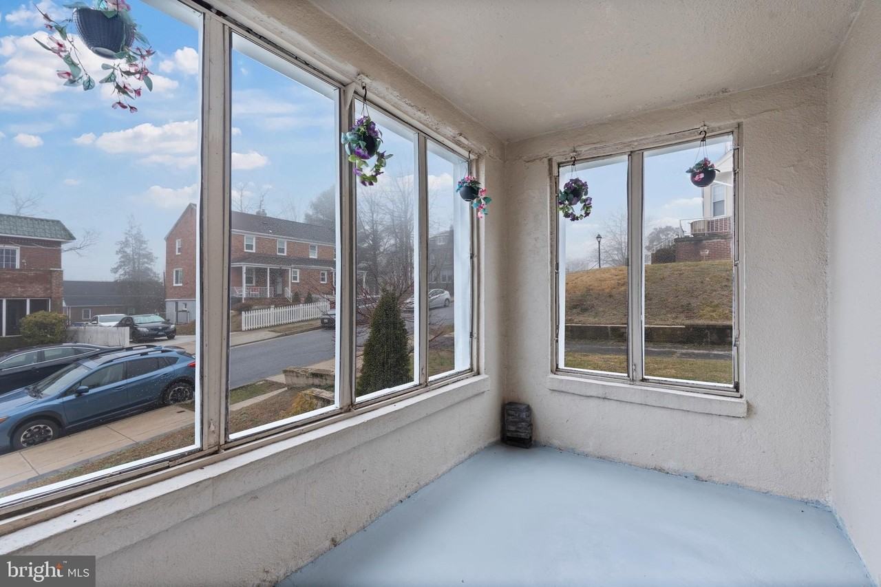 639 Plymouth Rd Apt A1 - Photo 2 of 16