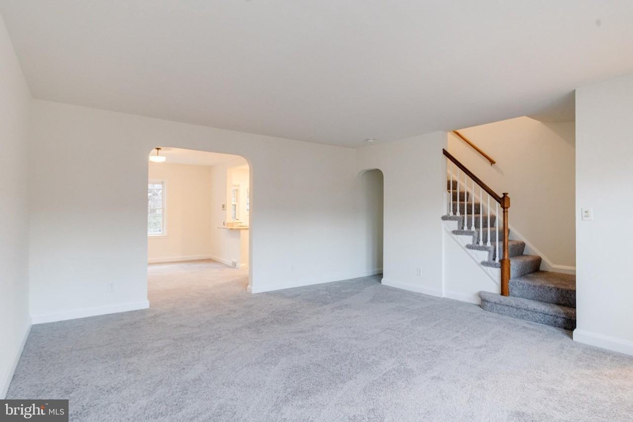 1809 Glen Ridge Rd - Photo 4 of 50