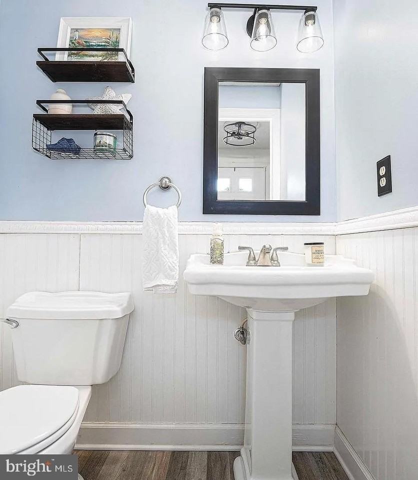 133 Spruce Woods Ct - Photo 2 of 15