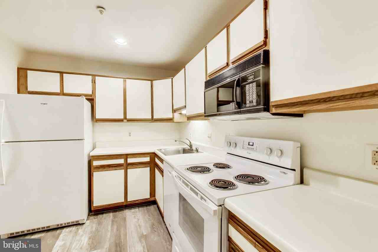 18401 Guildberry Dr Apt 104 #104 - Photo 2 of 17