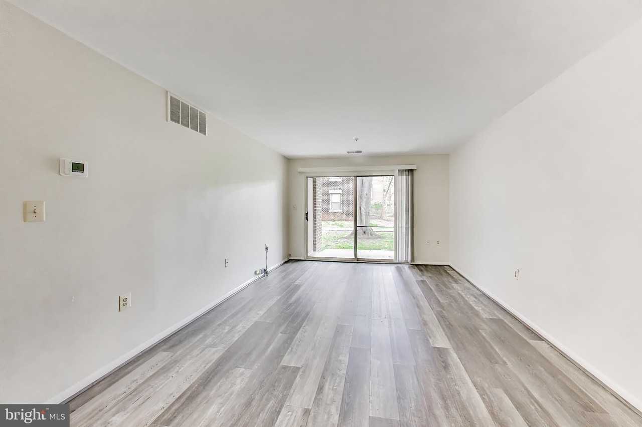 18401 Guildberry Dr Apt 104 #104 - Photo 6 of 17