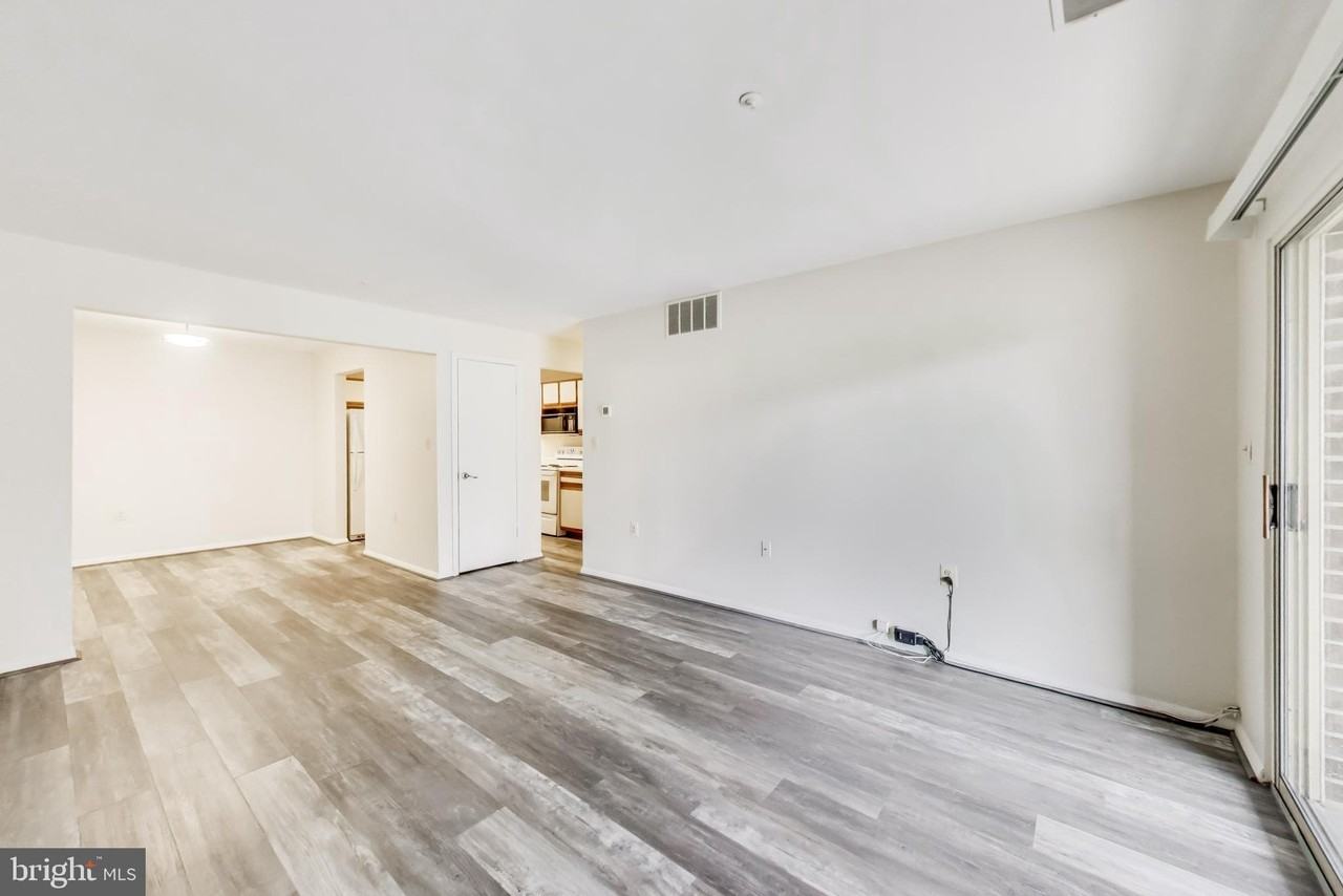 18401 Guildberry Dr Apt 104 #104 - Photo 7 of 17