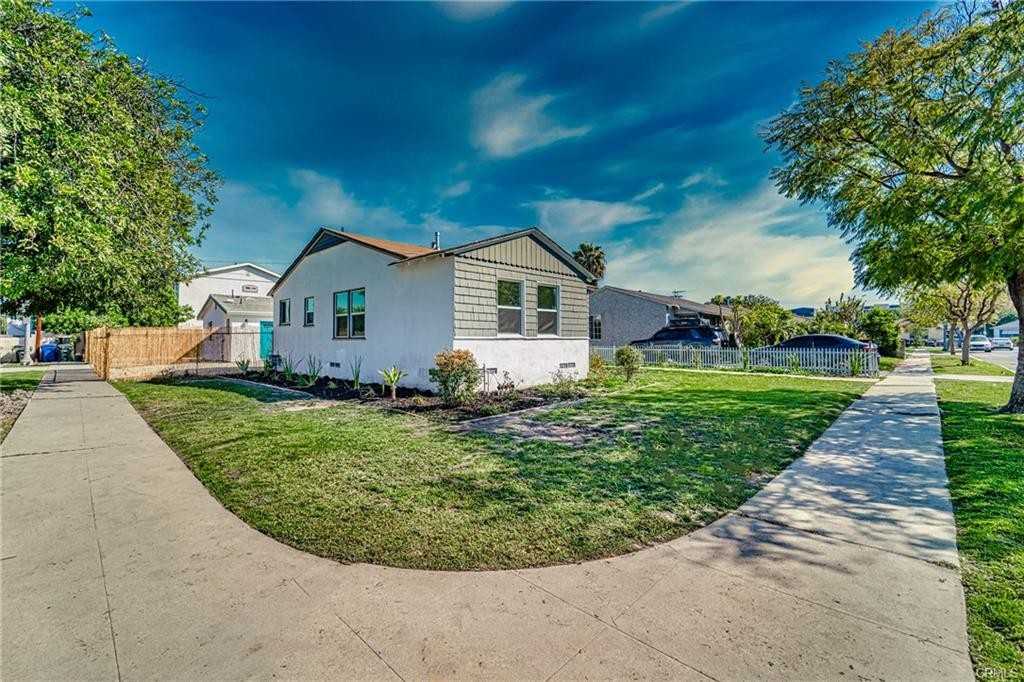 1101 E 115th St - Photo 3 of 22