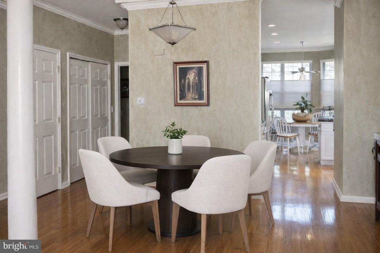 22 Breckenridge Ln - Photo 3 of 15