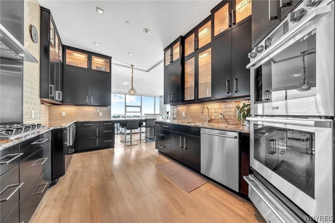 200 Delaware Ave - Photo 3 of 43