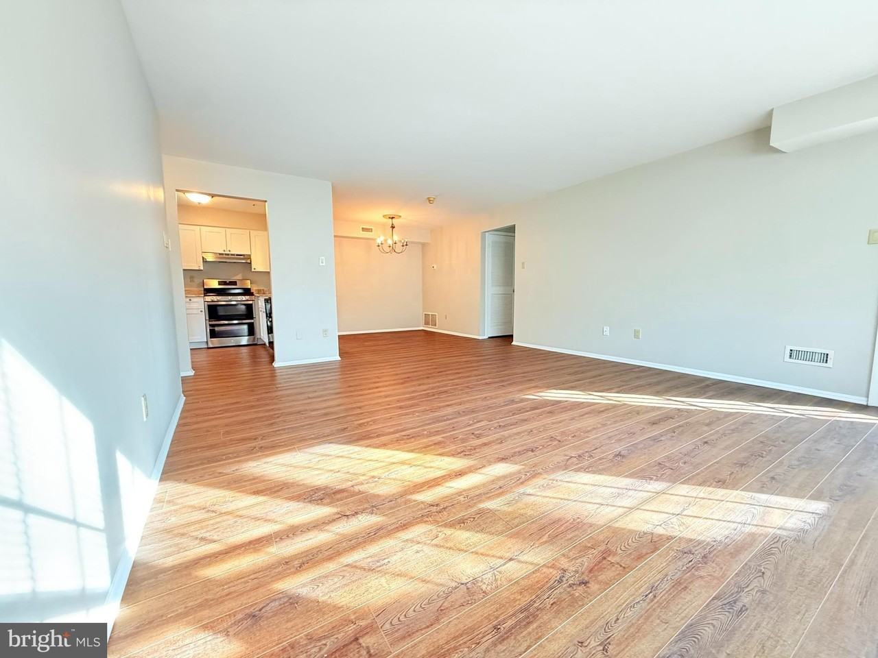 1707 Society Pl - Photo 5 of 14