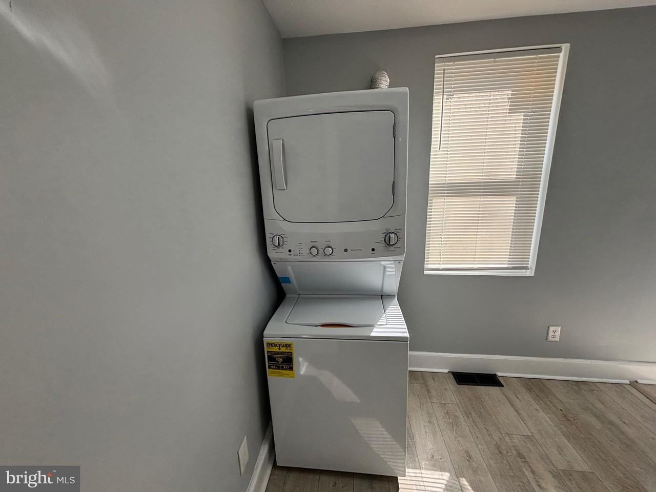 542 Keystone Ave - Photo 6 of 11