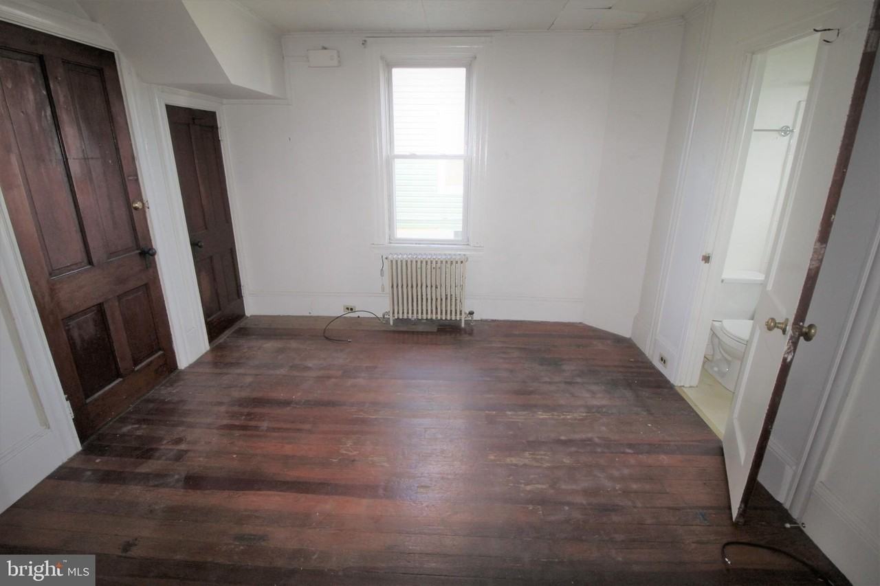 354A E Main St - Photo 4 of 7