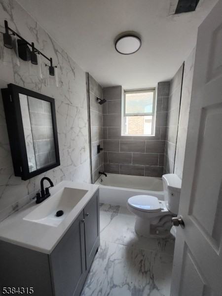 320 S Orange Ave - Photo 6 of 9