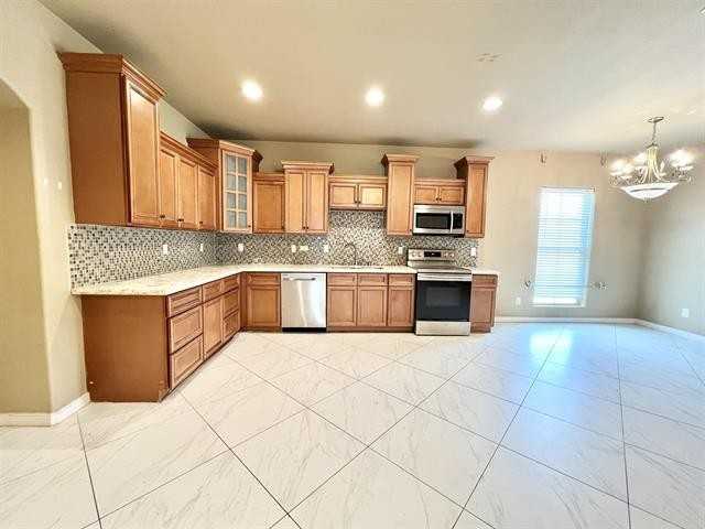 12430 Keith Rd - Photo 4 of 31