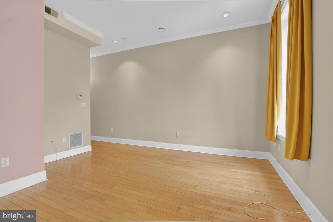 1708 Pine St Apt 3 - Photo 4 of 19