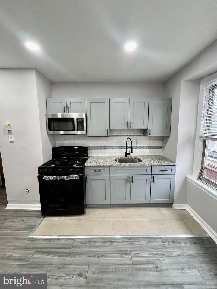 4708 Hazel Ave Unit 3r - Photo 2 of 7