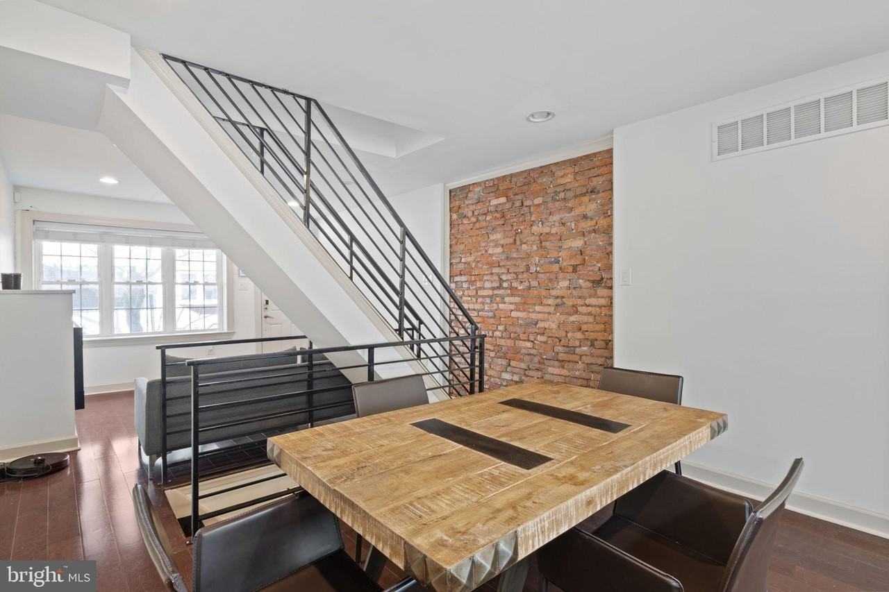 710 Clymer St - Photo 6 of 33