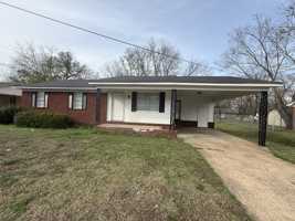 featured image of 504 Lark St #1