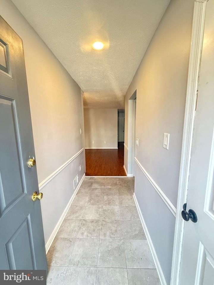 10002 Oakton Terrace Rd - Photo 2 of 34