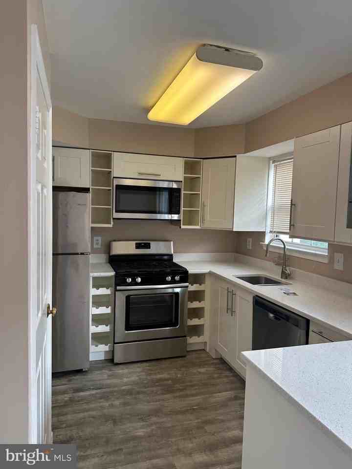 6850 Signature Cir - Photo 6 of 11