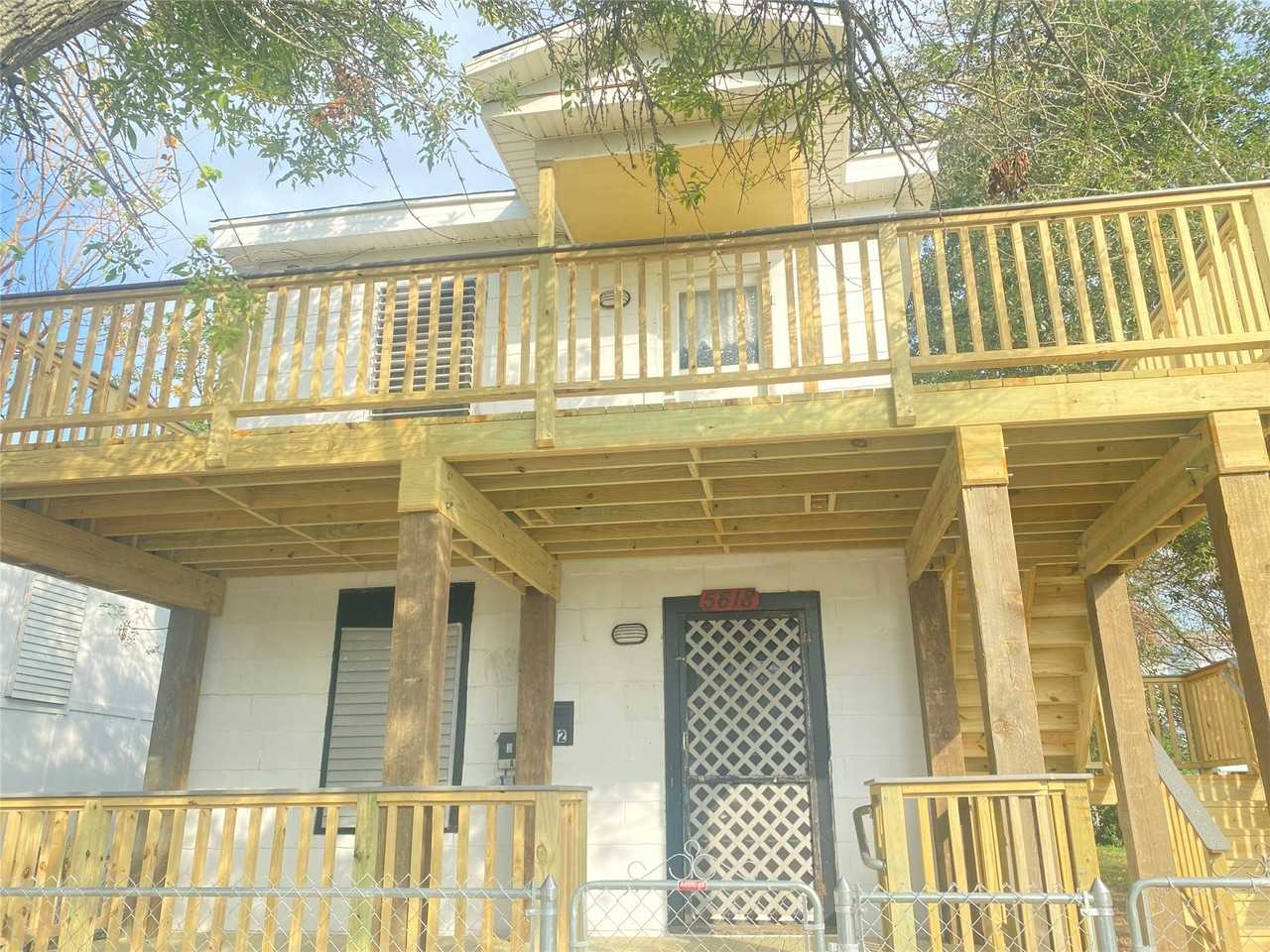 5618 Avenue L ##Up - Photo 2 of 12