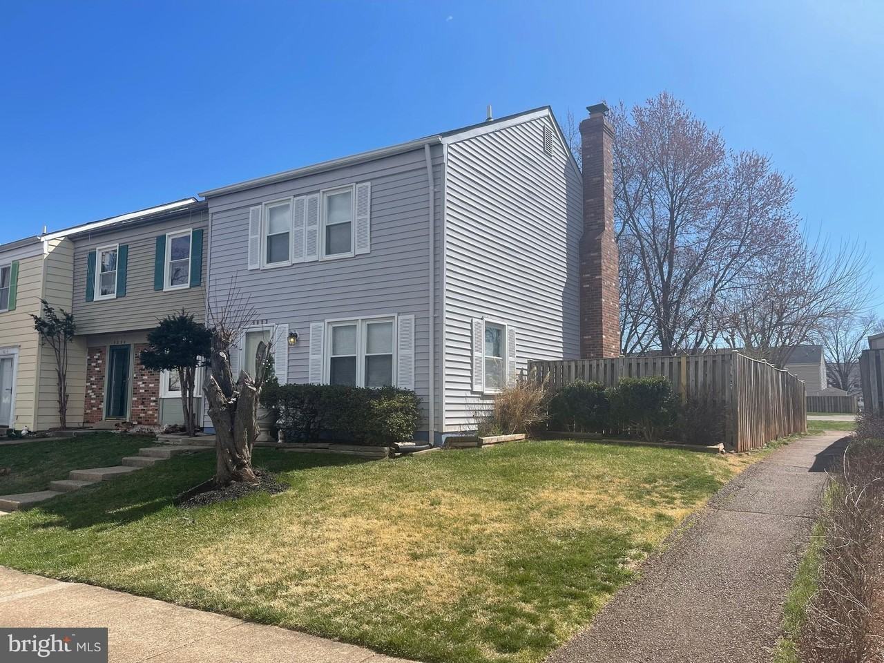 9022 Miles Pl - Photo 4 of 32