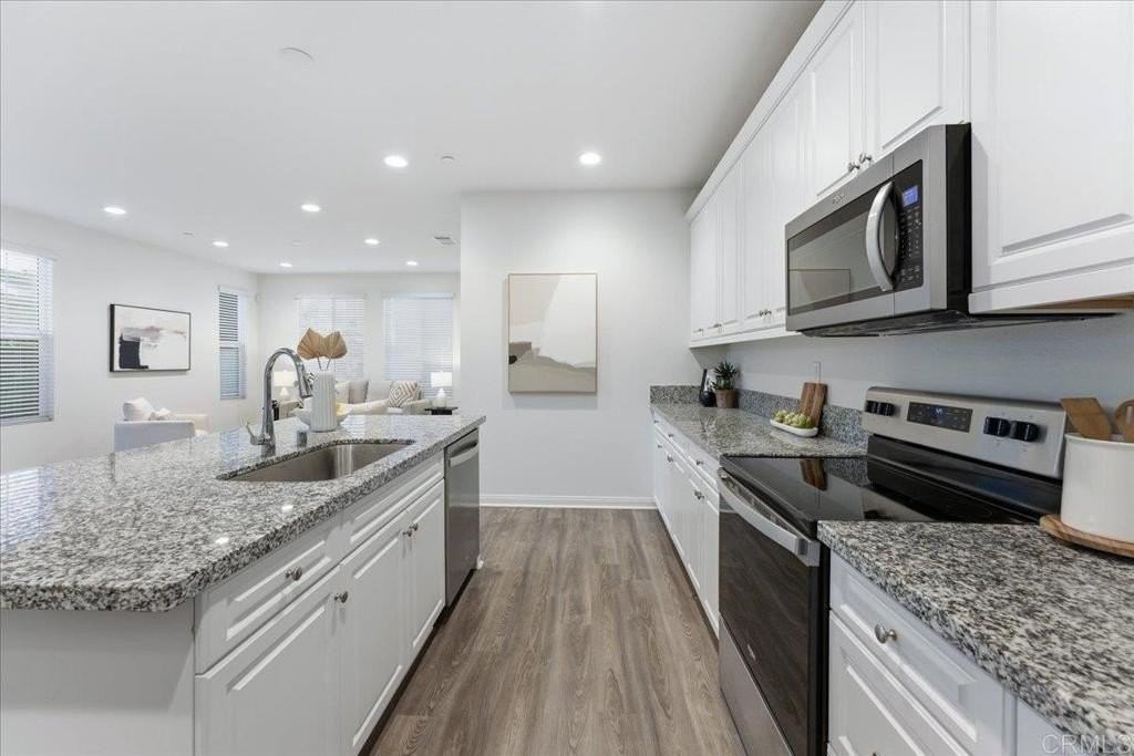 2608 Nanza St - Photo 2 of 46