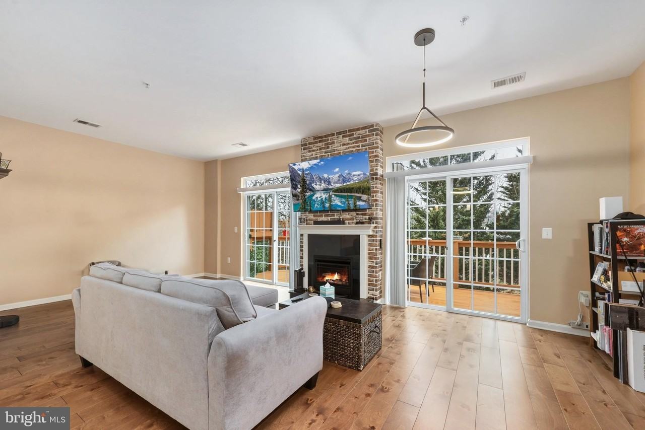 13947 Hollow Wind Way Unit 201 - Photo 3 of 34