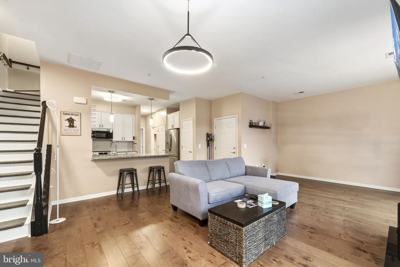 13947 Hollow Wind Way Unit 201 - Photo 5 of 34